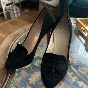 Authentic louboutin black suede heels